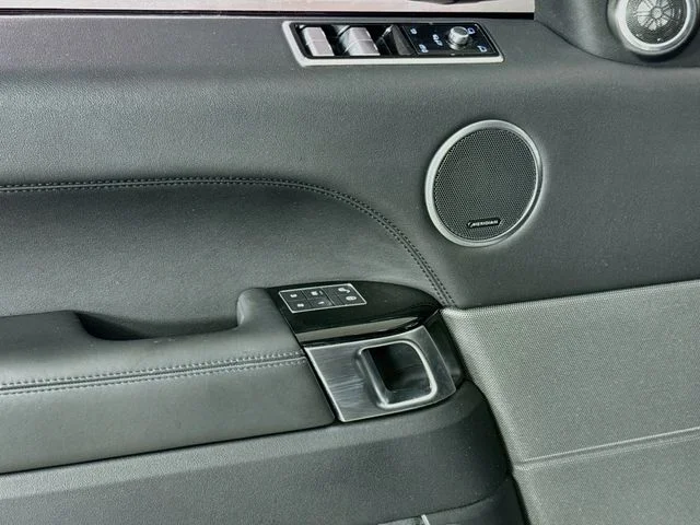 Used 2020 Gray Land Rover HSE image 20