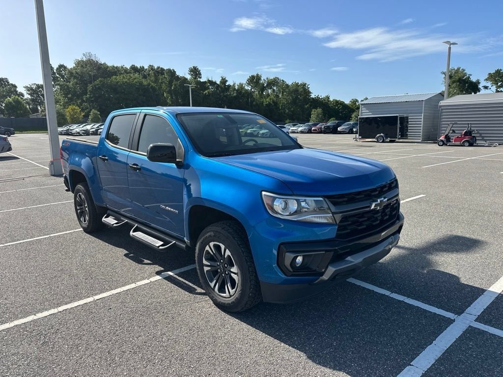 Used 2022 Blue Chevrolet Z71 image 1