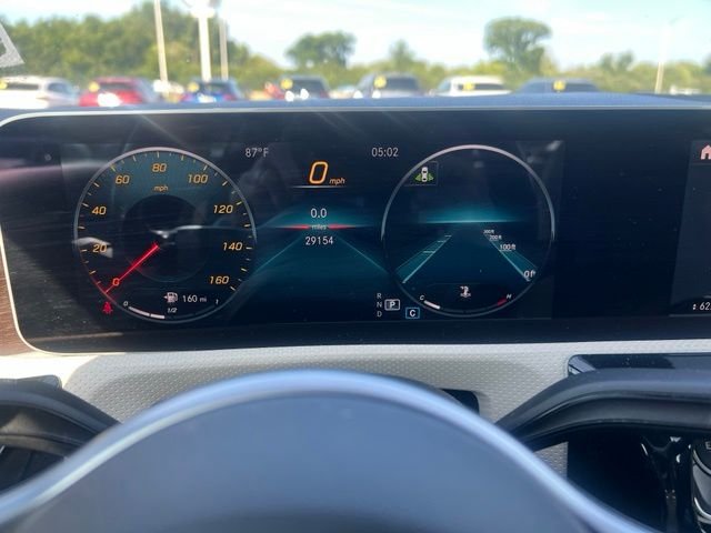 Used 2019 Jupiter Red Mercedes-Benz A 220 image 3