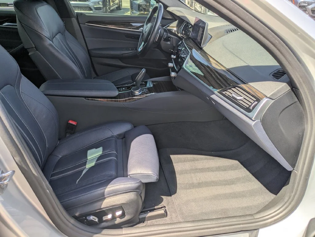 Used 2019 Silver BMW 530i image 22