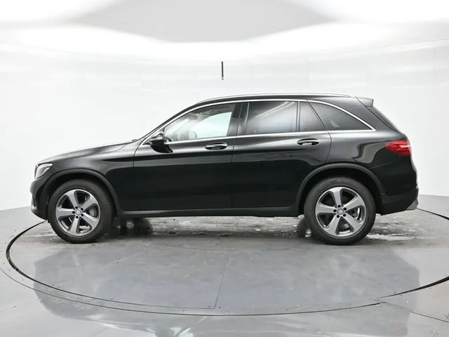 Used 2017 Black [black] Mercedes-Benz GLC 300 image 4