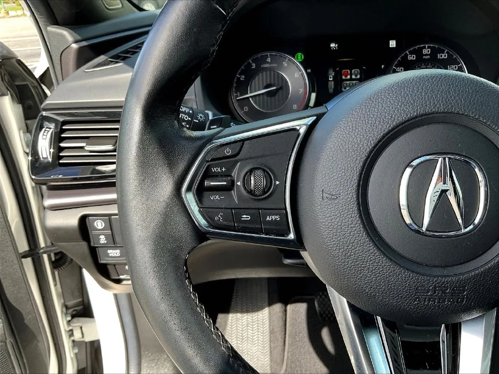 Certified Used 2025 Platinum White Pearl Acura Base image 12