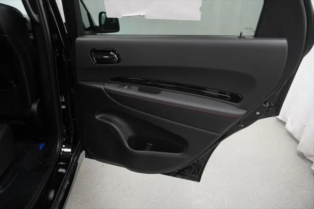 New 2026 Diamond Black Clear-Coat Exterior Paint Dodge GT PLUS image 33