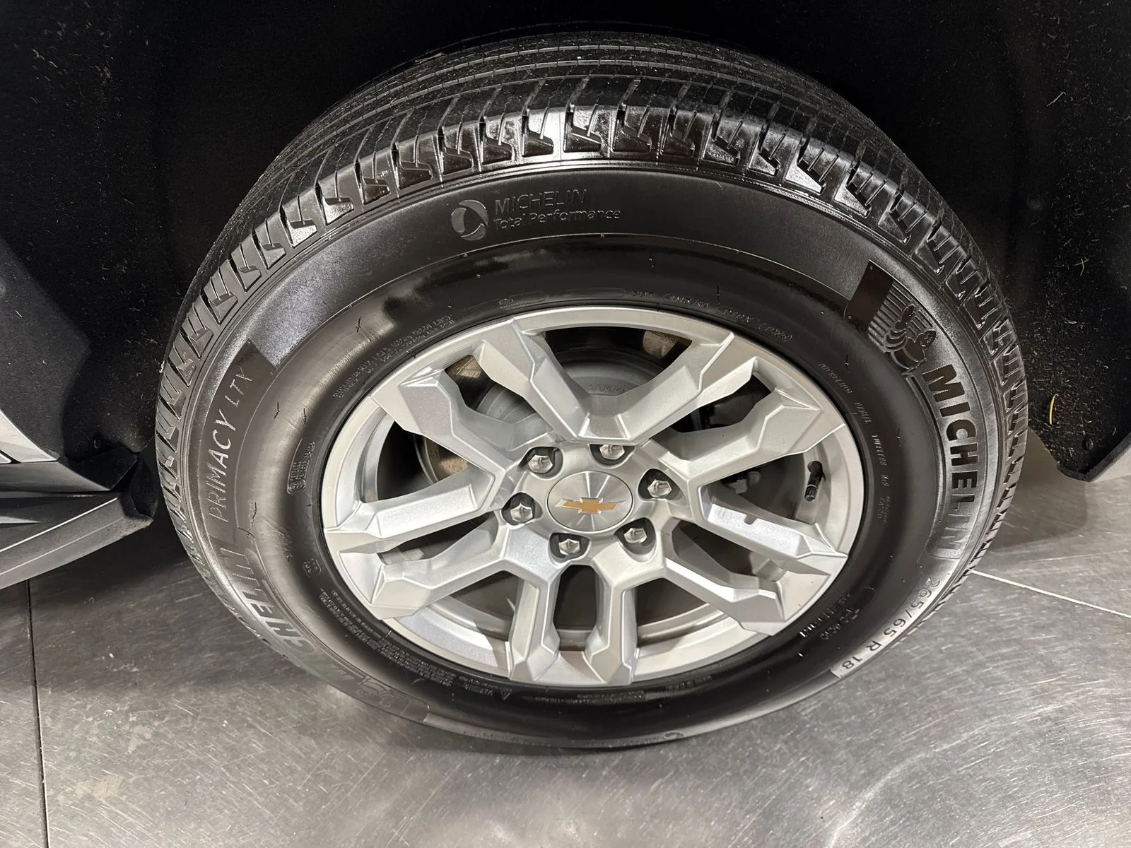 Used 2025 Gray Chevrolet LT image 12