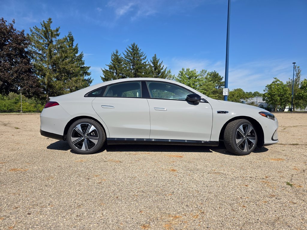 New 2027 MANUFAKTUR Alpine Grey Mercedes-Benz CLA 220 image 49