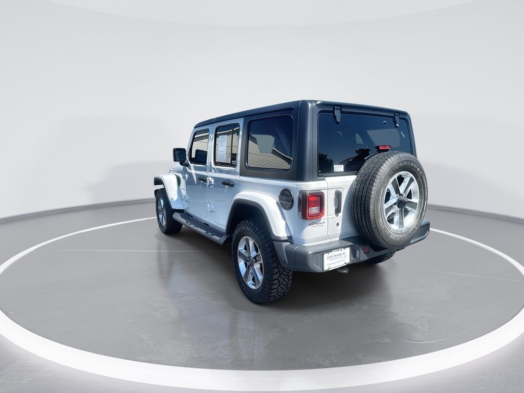 Used 2020 White Jeep Unlimited Sahara image 6