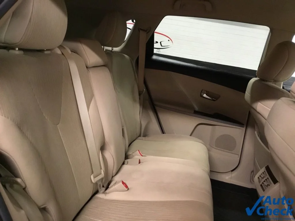 Used 2014 Black Toyota LE image 36