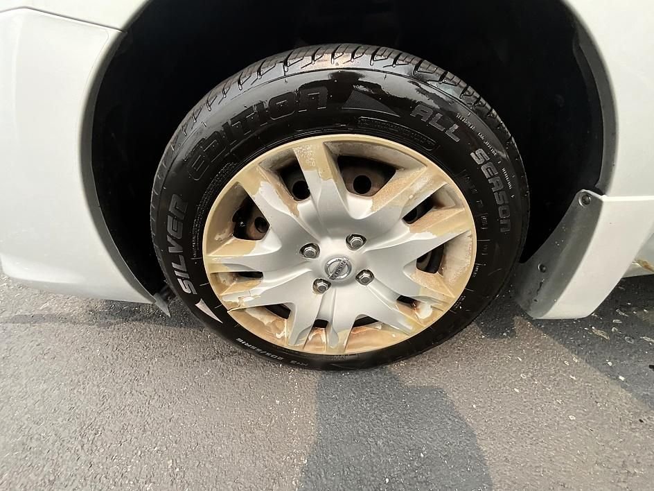 Used 2012 Silver Nissan 2.0 S image 25