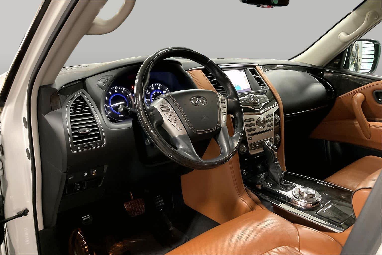 Used 2019 Moonstone White INFINITI LUXE image 18