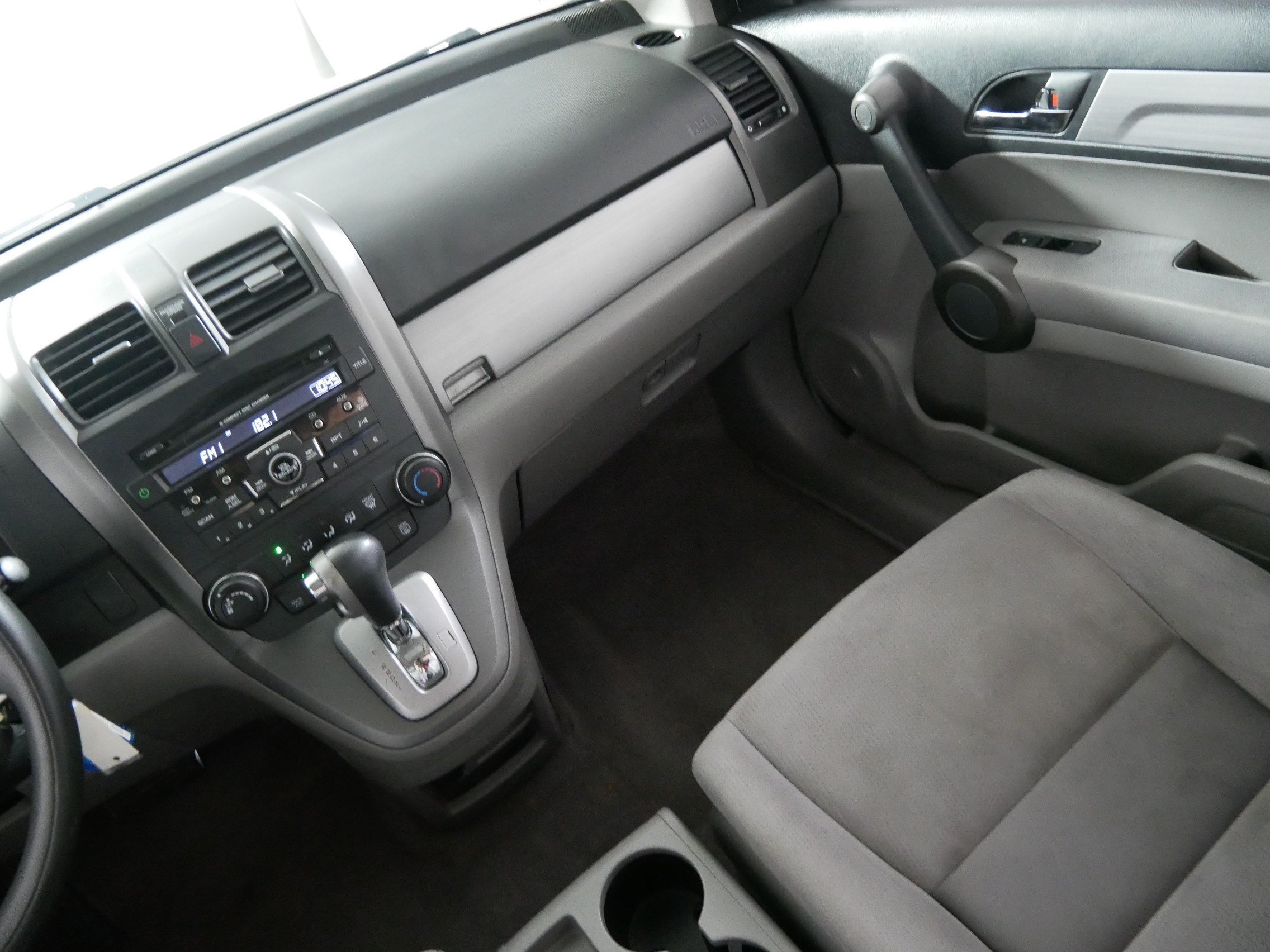 Used 2011 White Honda EX image 11