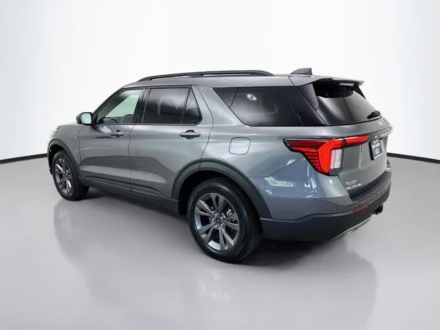 New 2027 Carbonized Gray Metallic Ford Active image 5
