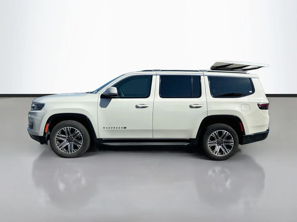 Used 2022 White Jeep Series III image 6