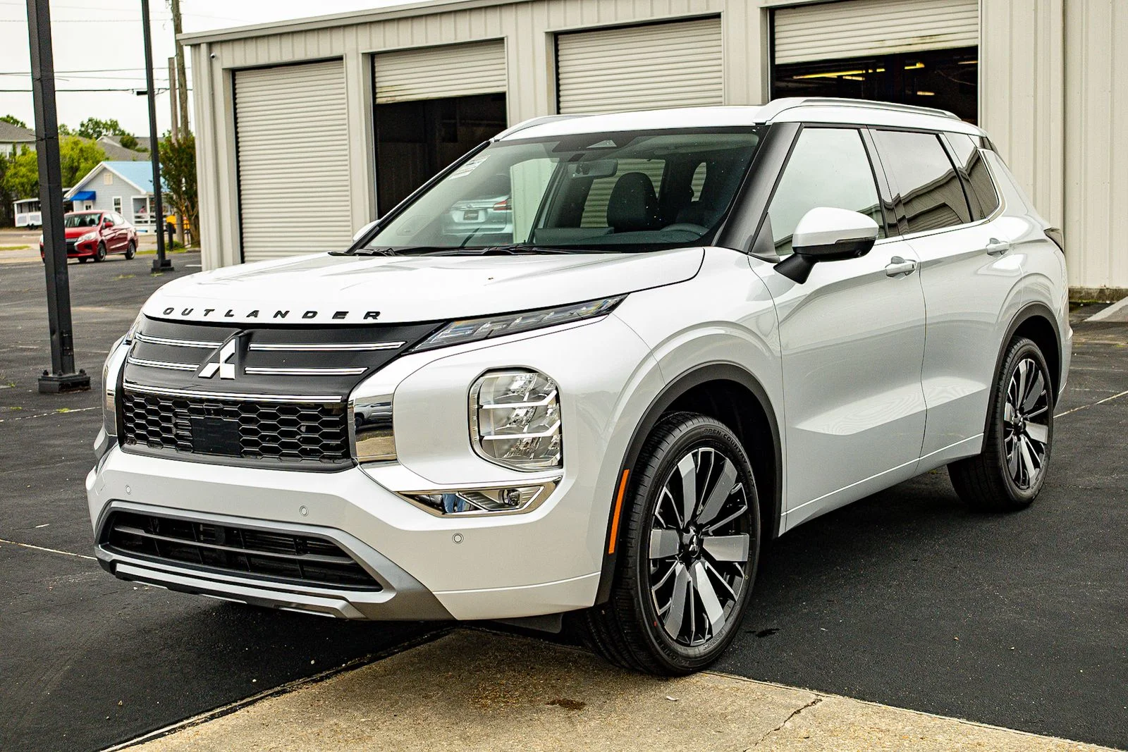 2026 Mitsubishi Outlander SEL FWD's photo