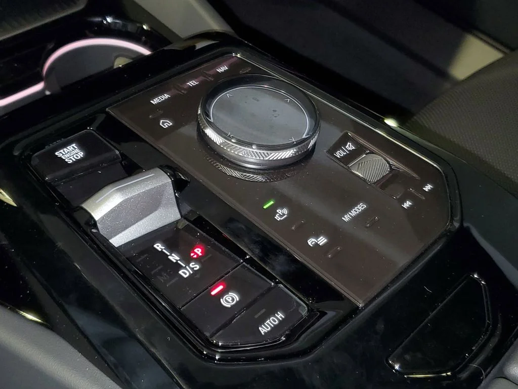 Used 2026 Black BMW 530i image 25