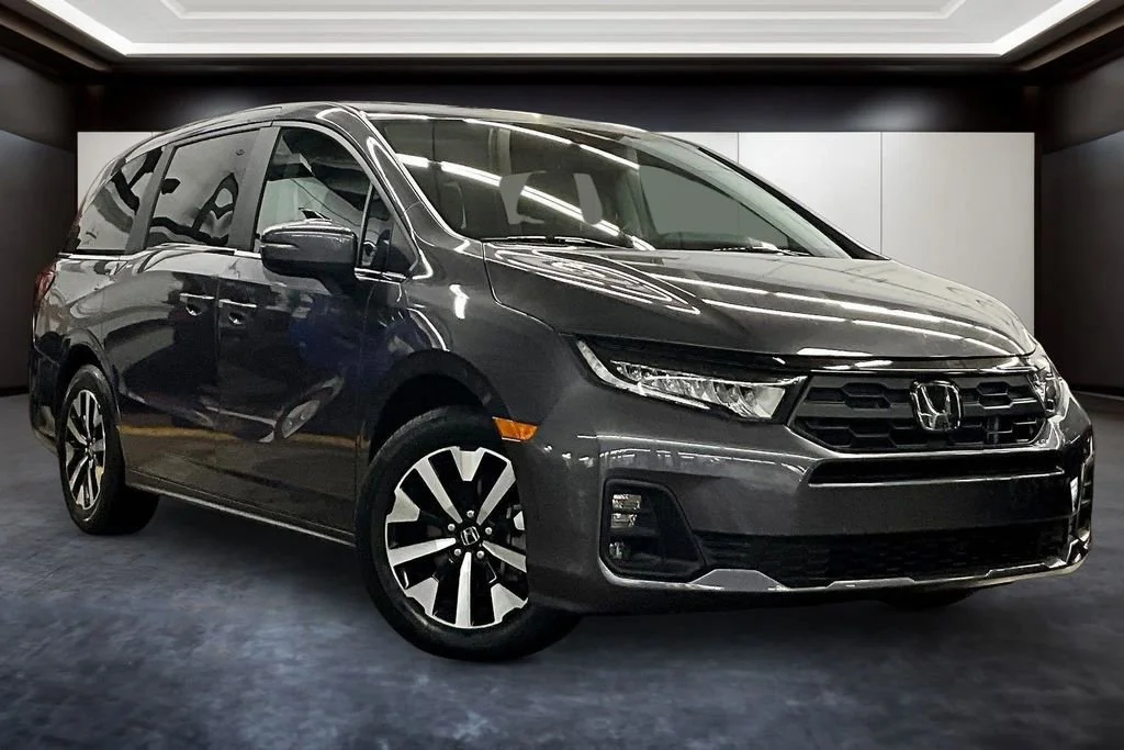2025 Honda Odyssey EX-L's photo