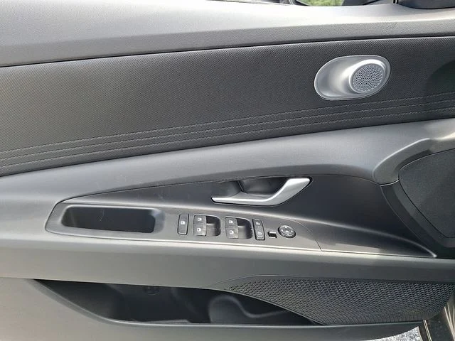 New 2026 Gray Hyundai SE image 9