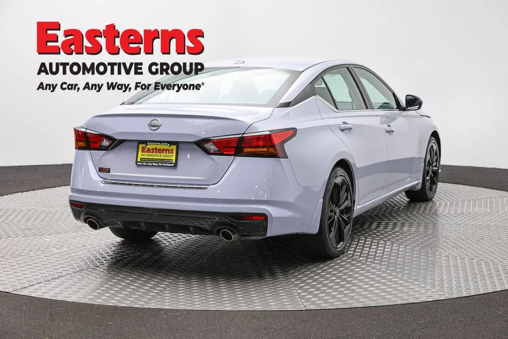 Used 2023 Gray Nissan 2.5 SR image 5