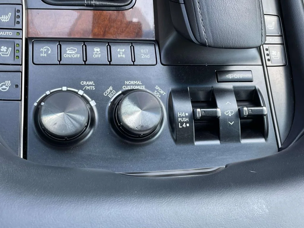Used 2018 Black Lexus Two-Row image 28