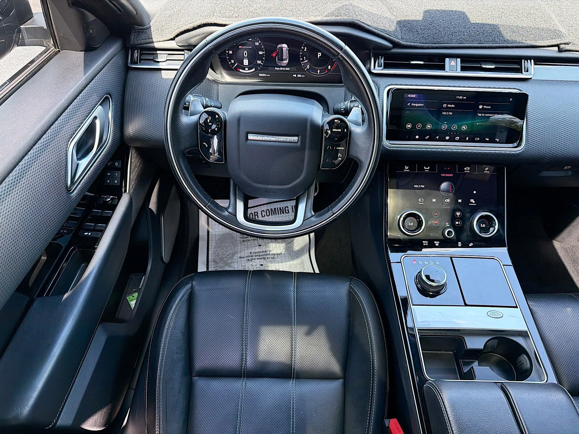 Used 2019 Narvik Black Land Rover R-Dynamic SE image 16