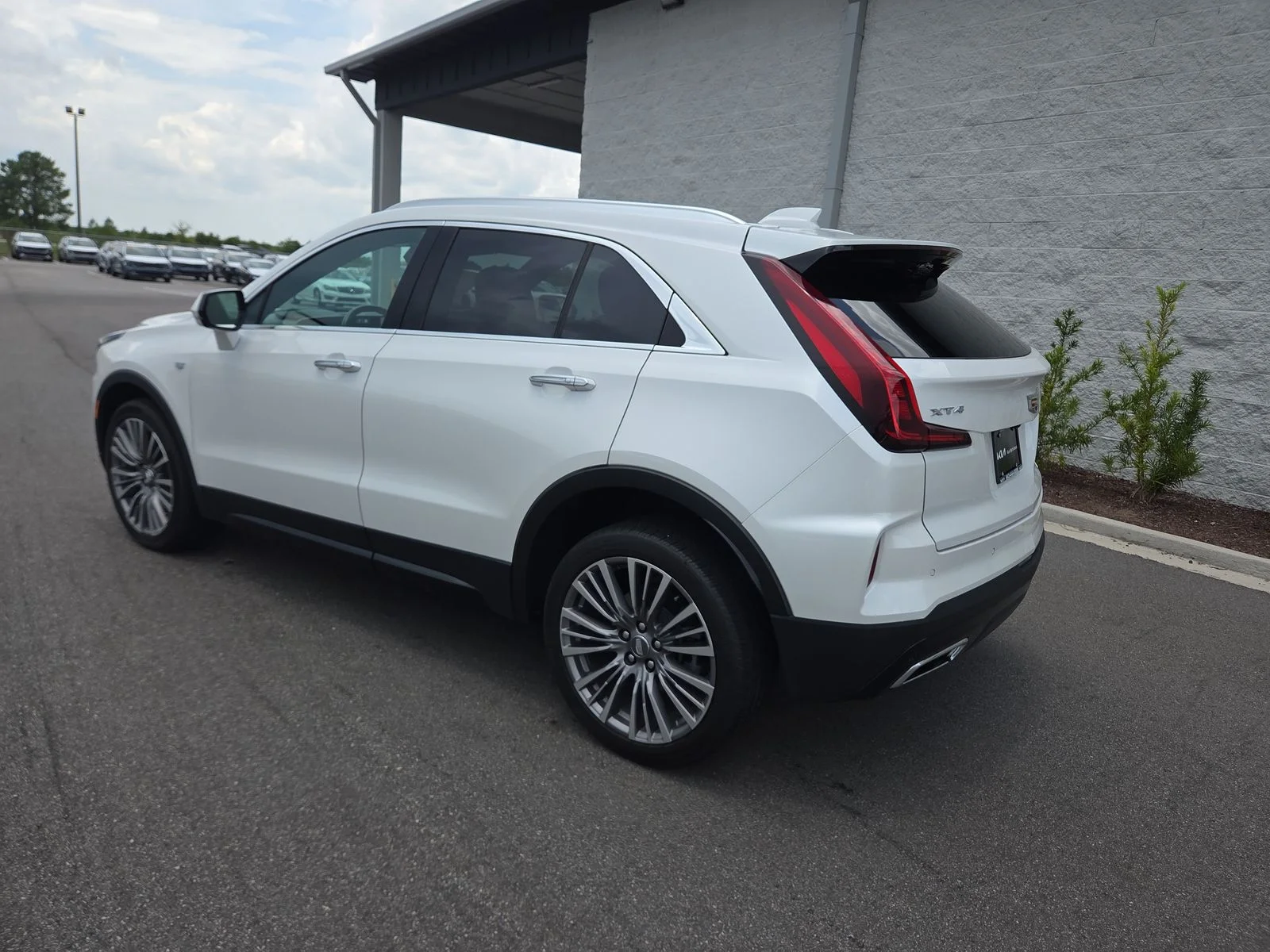 Used 2024 Crystal White Tricoat Cadillac Premium Luxury image 3