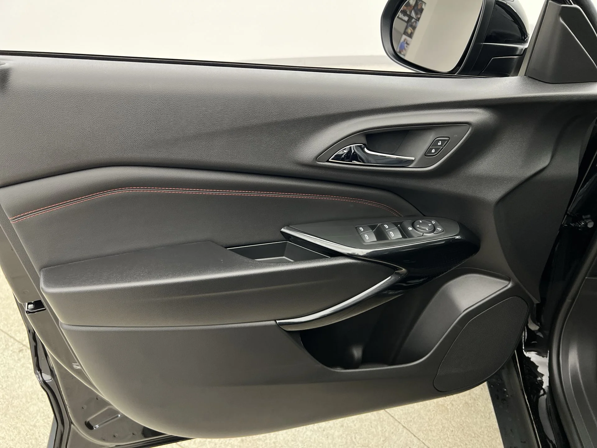 2026 Chevrolet Trax RS - Photo 40