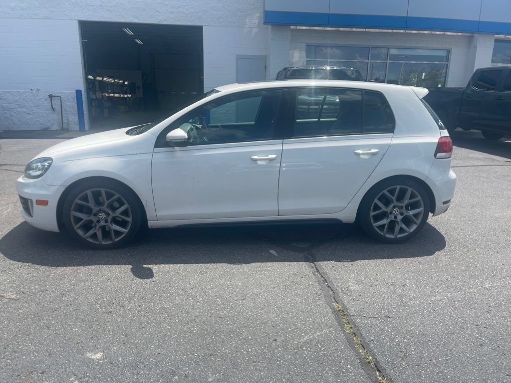 Used 2013 White Volkswagen  image 5