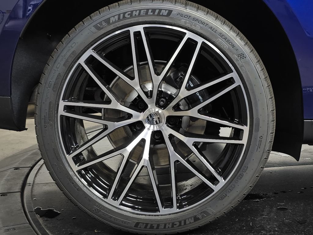 New 2026 Gentian Blue Metallic Porsche  image 29