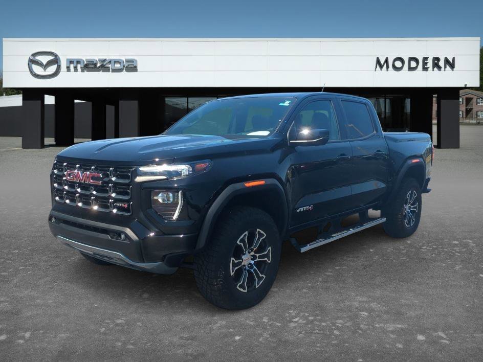 2023 GMC Canyon 4WD AT4 Crew Cab Short Box's photo