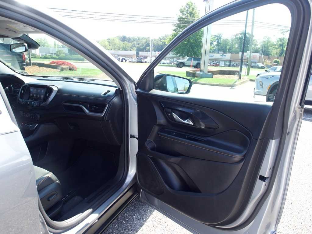 2024 GMC Terrain AT4 - Photo 28