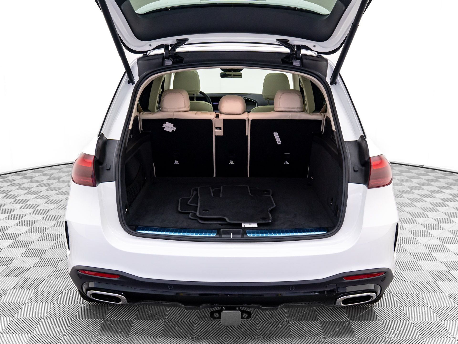 New 2026 Polar White Mercedes-Benz GLE 450 image 36