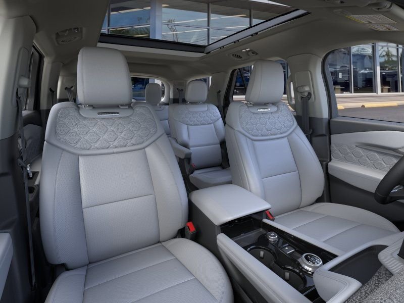 New 2026 White Ford Platinum image 10