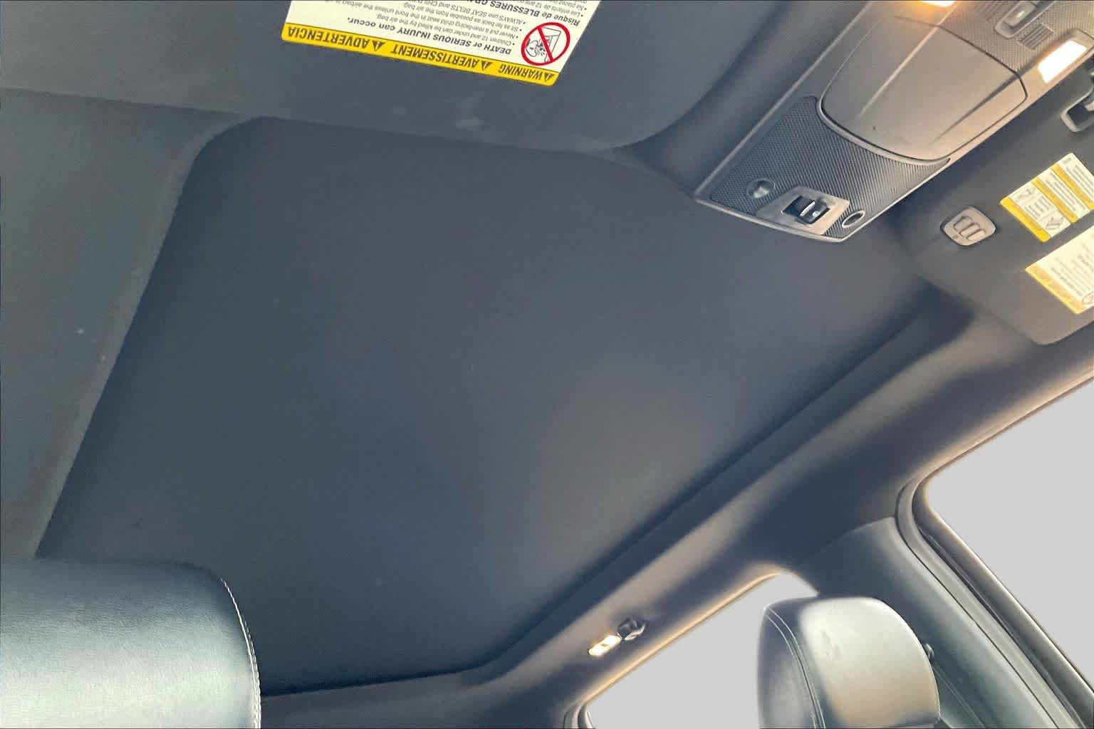 Used 2022 Agate Black Metallic Ford LARIAT image 13