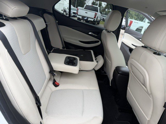 Used 2022 Summit White Buick Select image 31