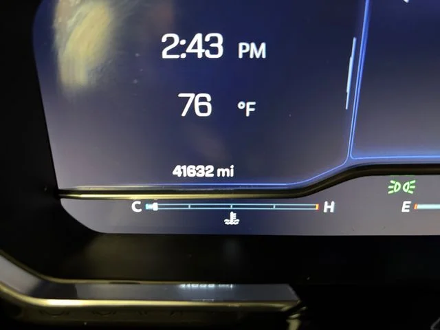 Used 2022 Gray Chevrolet LT image 18