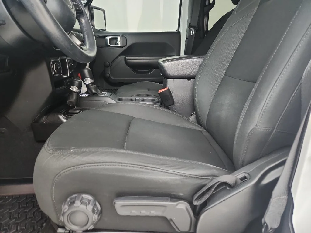 Certified Used 2018 White Jeep Unlimited Sport image 22