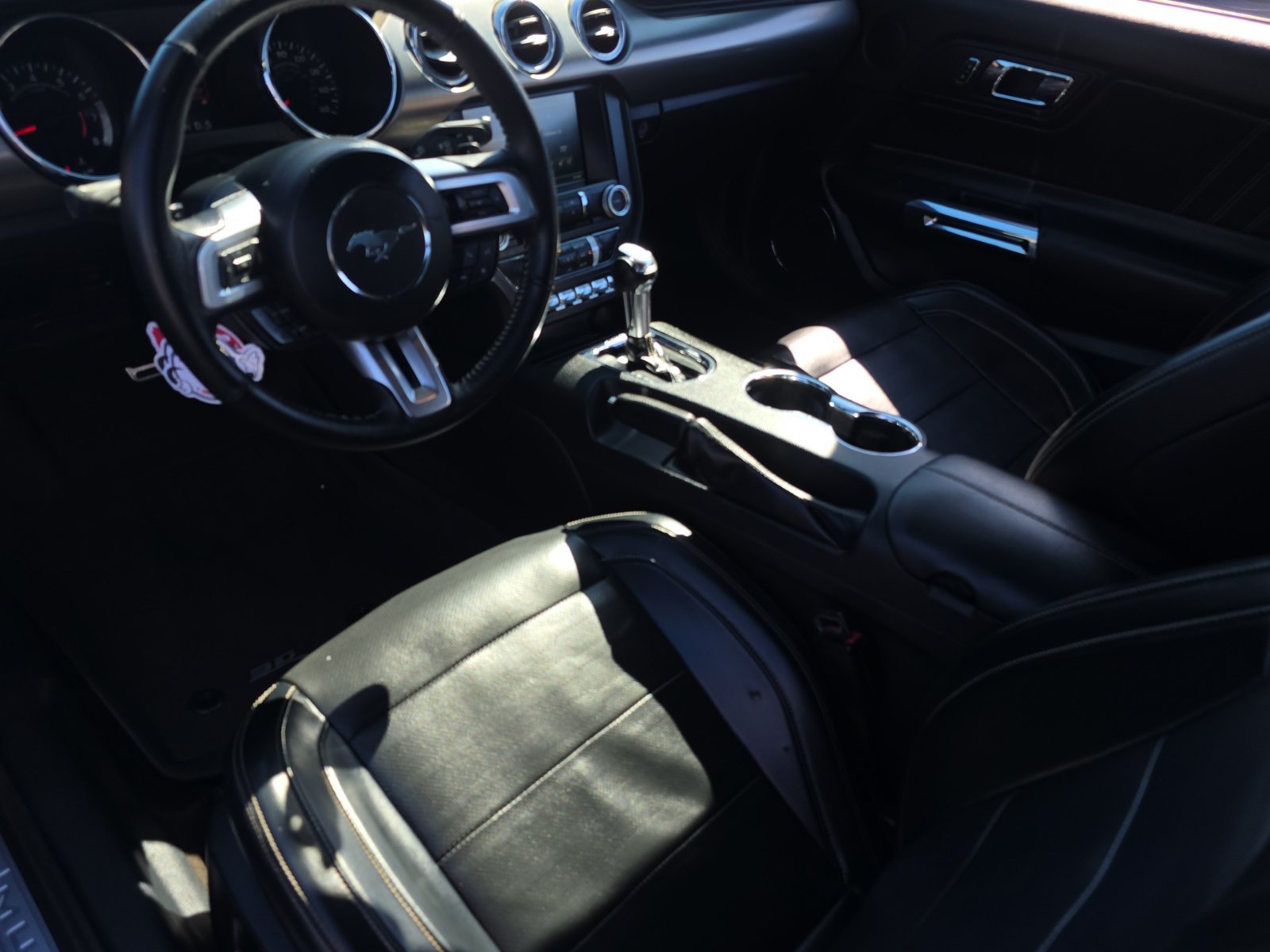 Used 2015 White Ford GT Premium image 8