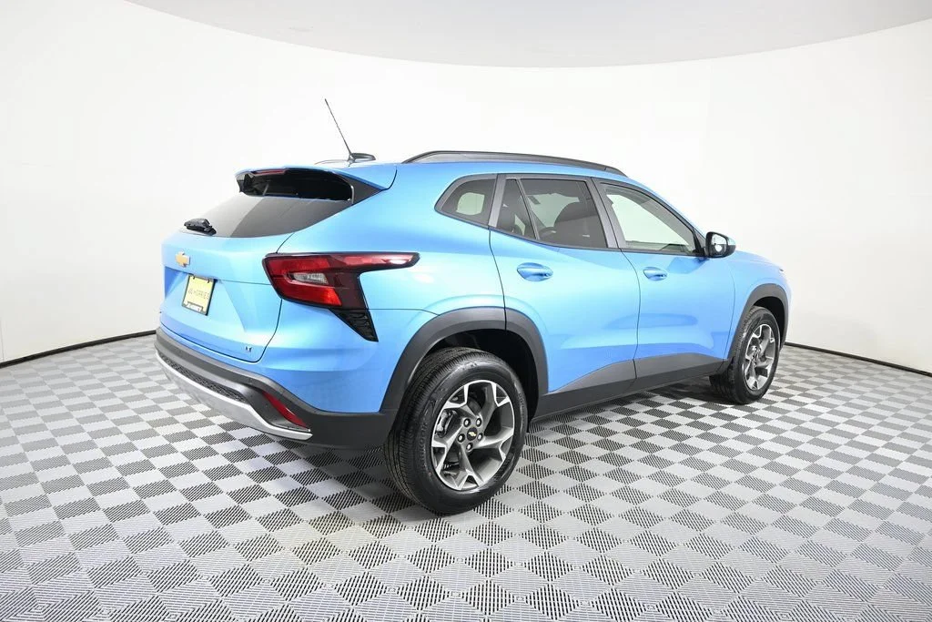2026 Chevrolet Trax LT - Photo 6