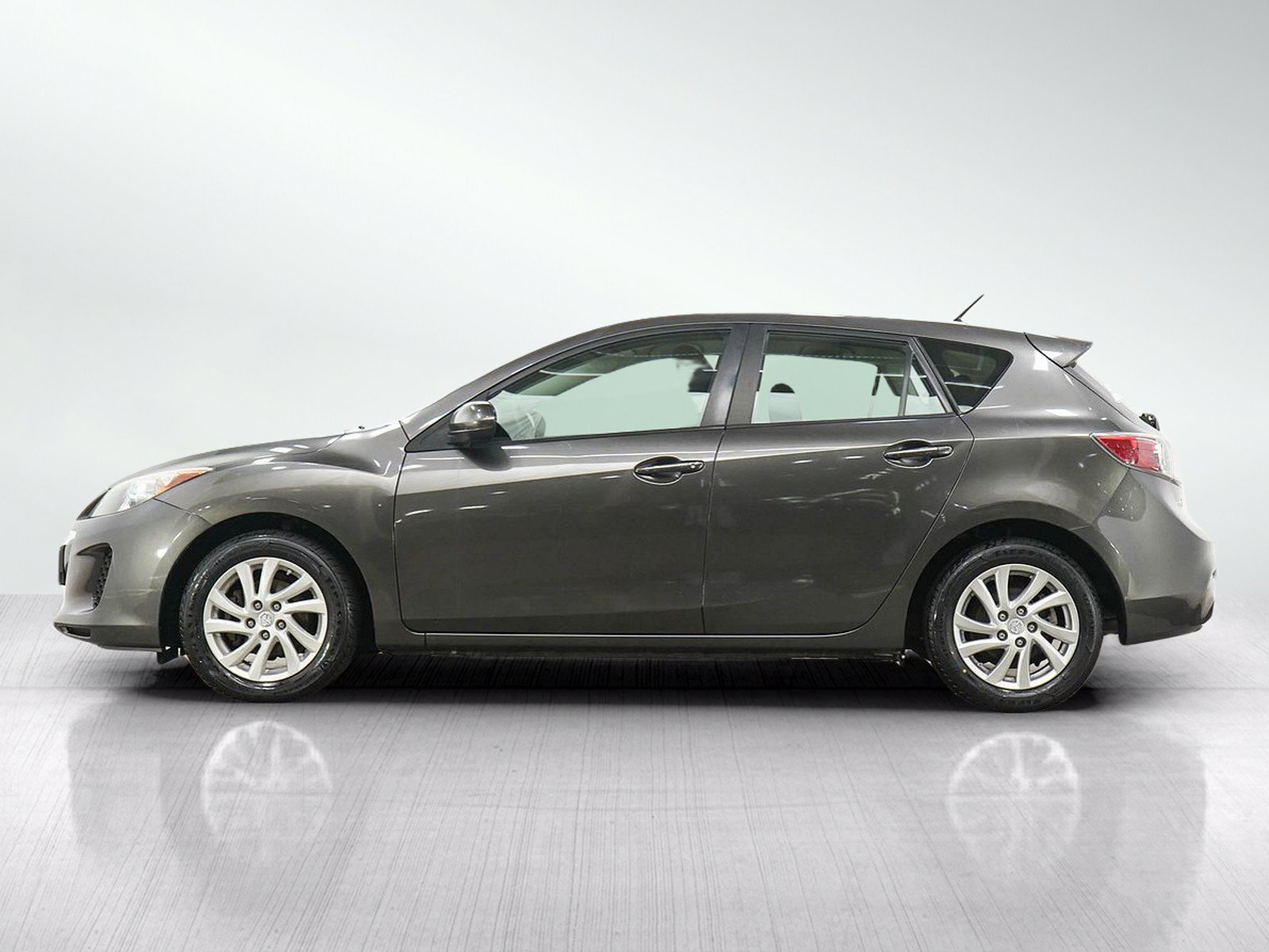 Used 2012 Mazda MAZDA3 i Touring with VIN JM1BL1L77C1698779 for sale in Burnsville, Minnesota