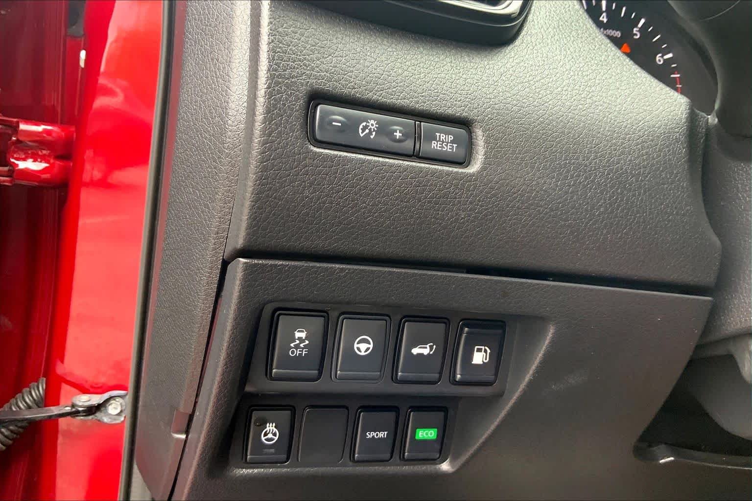 Used 2020 Scarlet Ember Tintcoat Nissan SL image 29