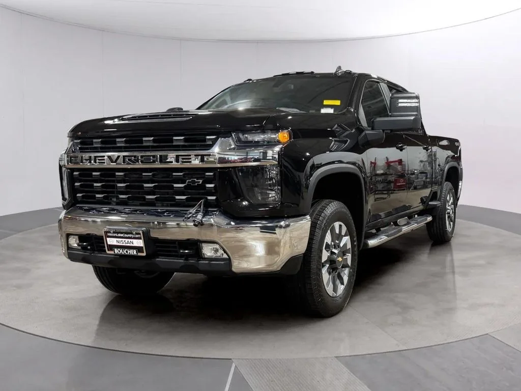 Used 2021 Black Chevrolet LT image 7