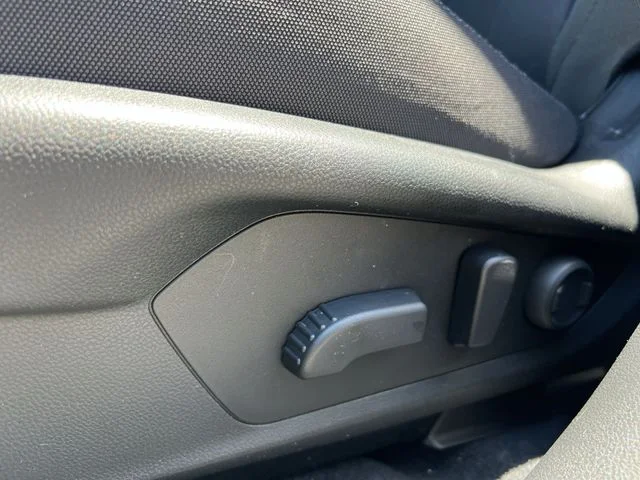 Certified Used 2025 Gray Subaru Premium image 34