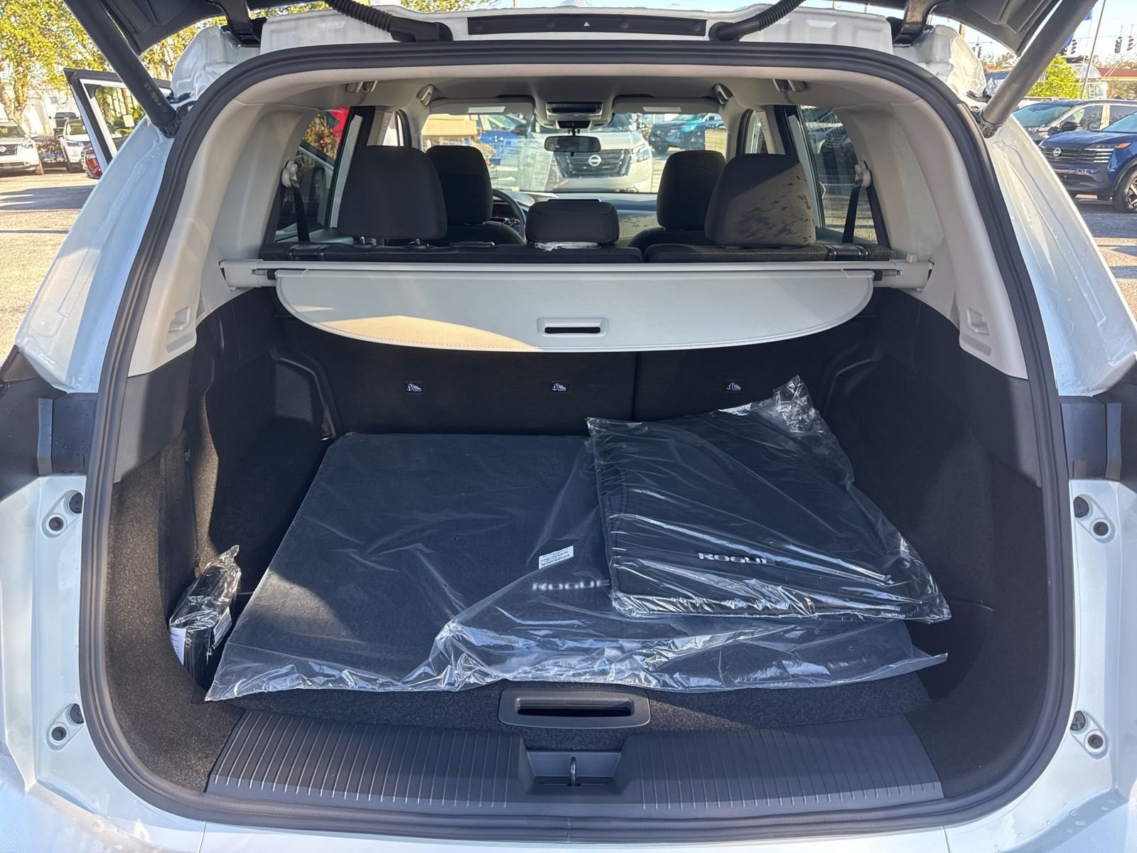 New 2026 Nissan Rogue SV 4D Sport Utility