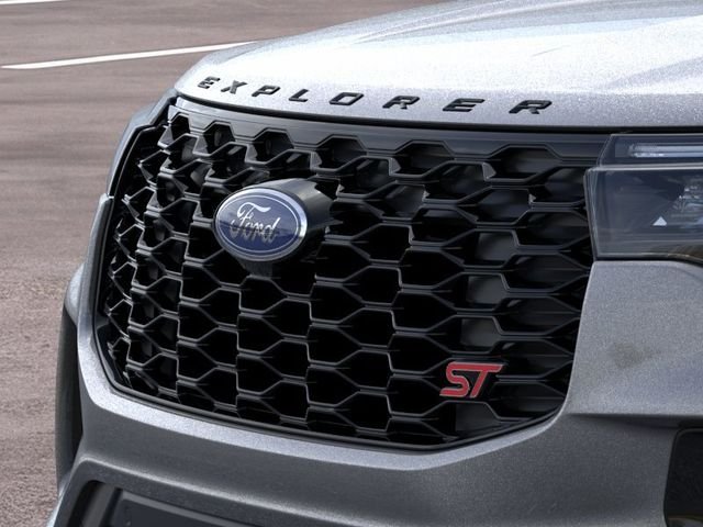 2026 Ford Explorer ST - Photo 17