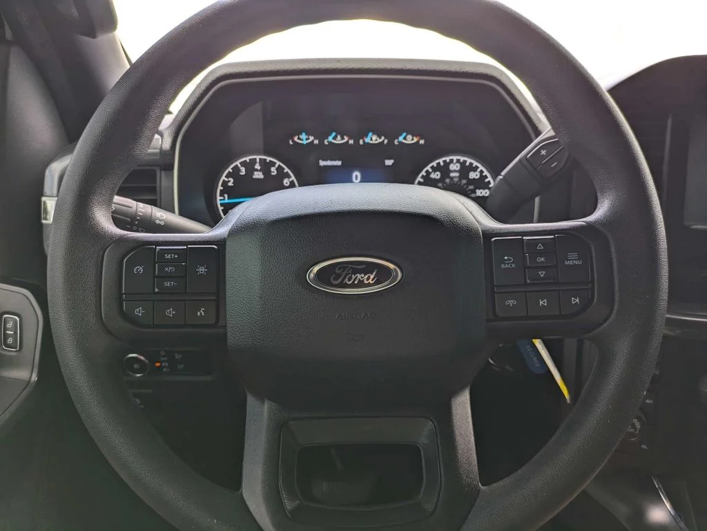 Used 2023 Oxford White Ford XL image 27