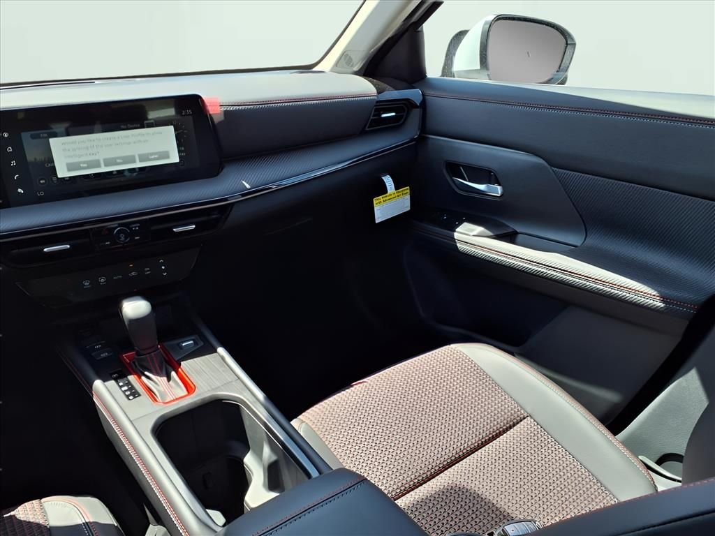 2025 Nissan Kicks SR AWD - Photo 11