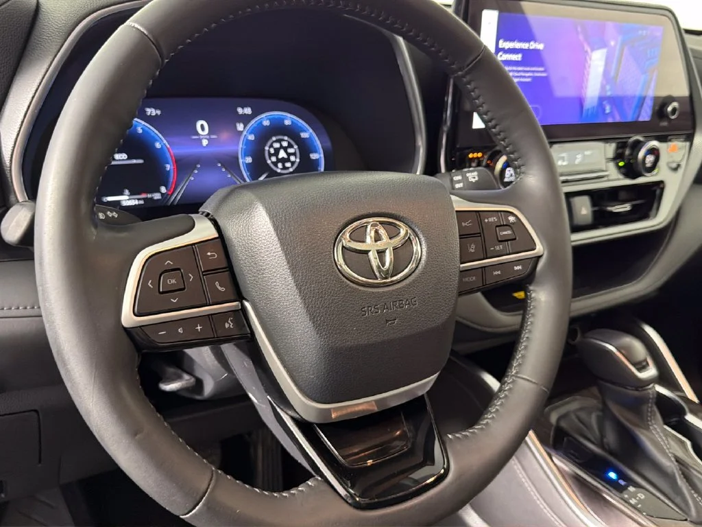 Used 2023 Black Toyota Platinum image 23