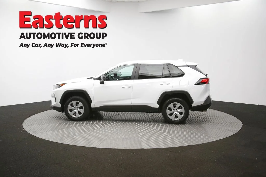 Used 2022 White Toyota LE image 58