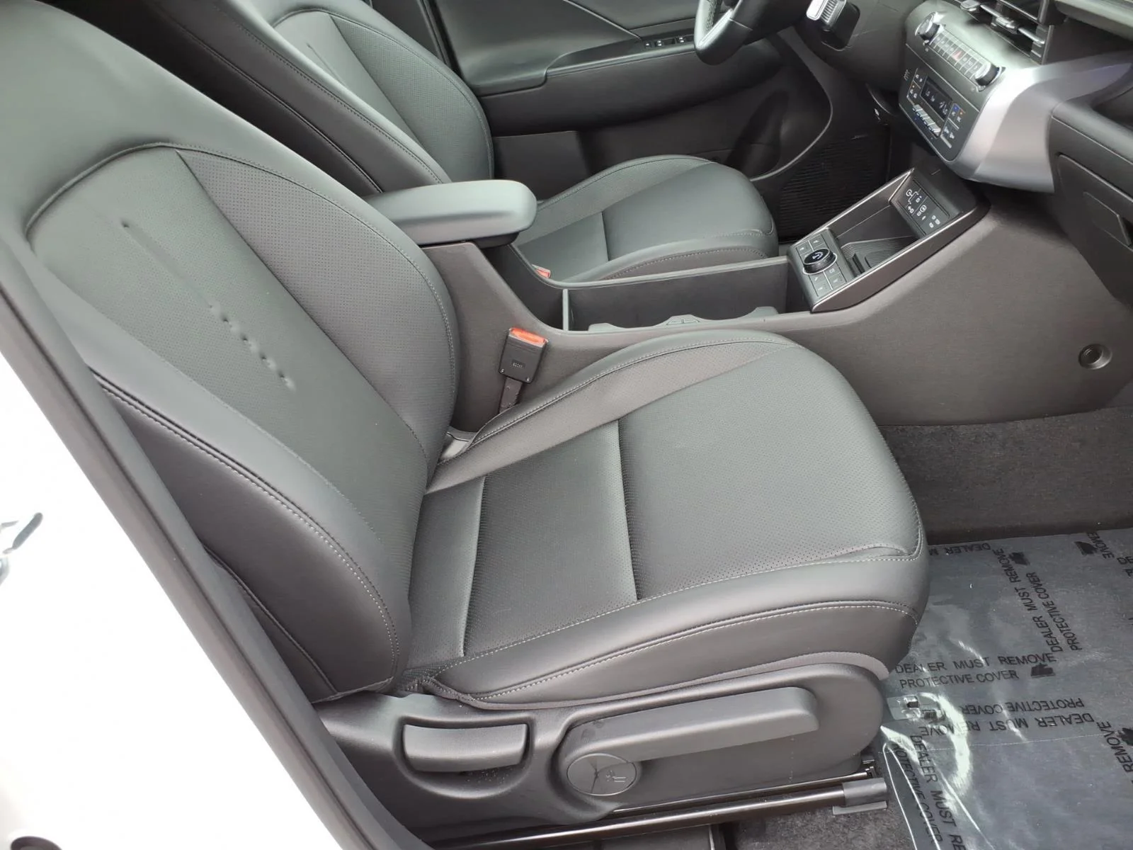 Used 2026 Atlas White Hyundai Limited image 24