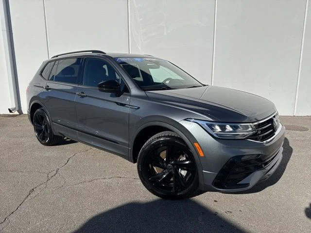 Certified 2024 Volkswagen Tiguan SE R-LINE BLACK with VIN 3VV8B7AX6RM190982 for sale in Kansas City