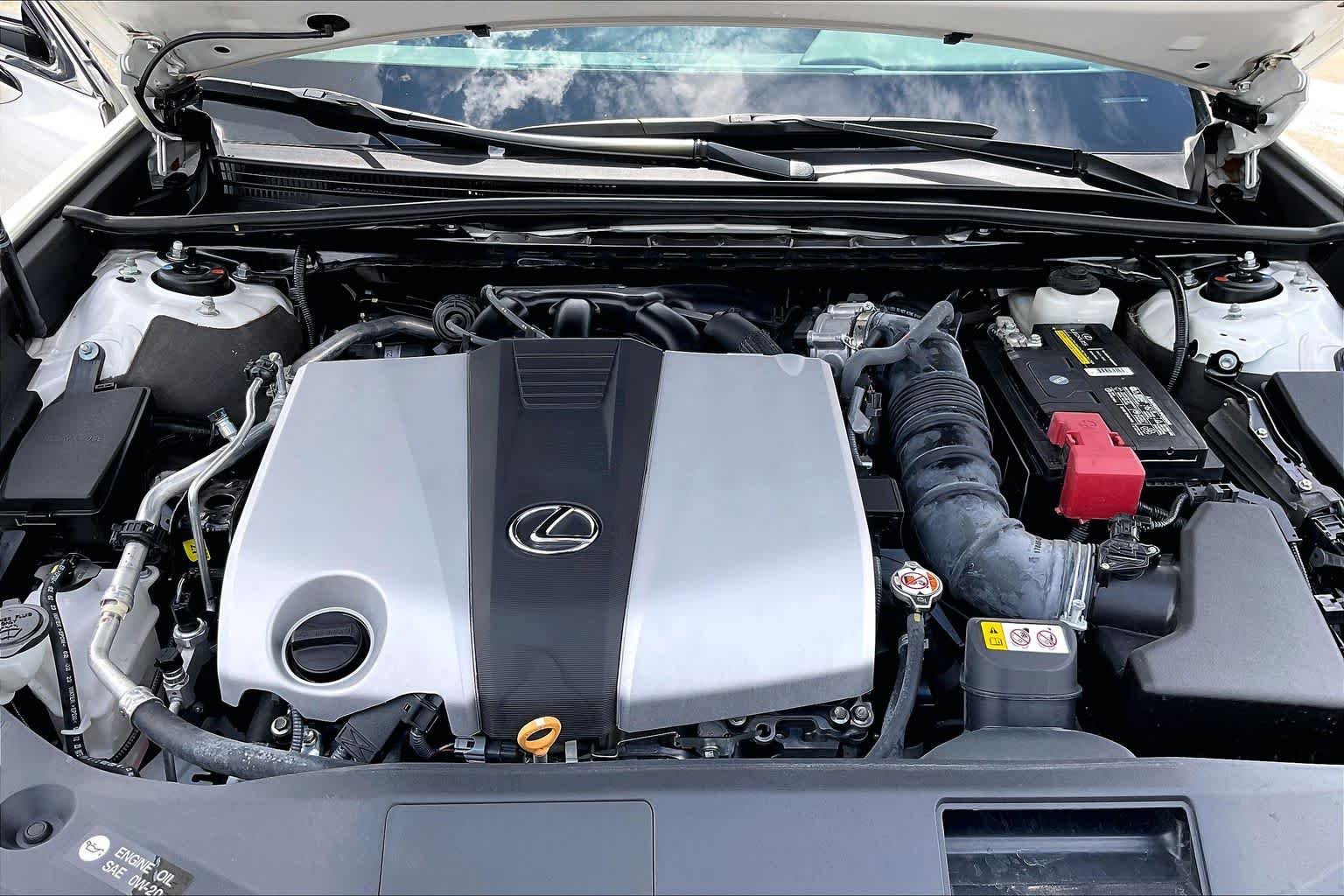 Used 2024 Eminent White Pearl Lexus  image 29